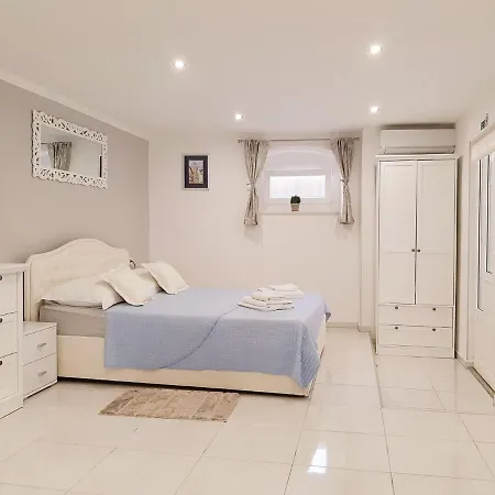Center Tomislav Apartment