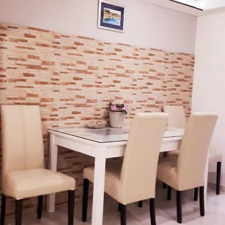 Center Tomislav Apartamento *