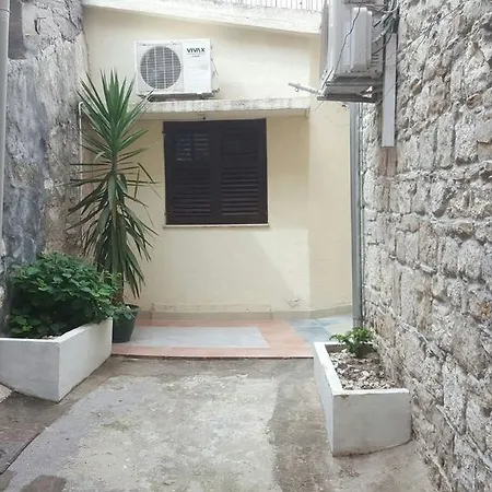 Center Tomislav Apartment