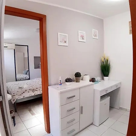 Apartment Center Tomislav *