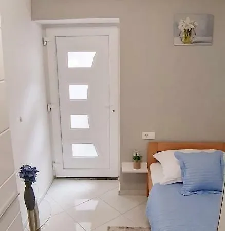 Center Tomislav Apartment *